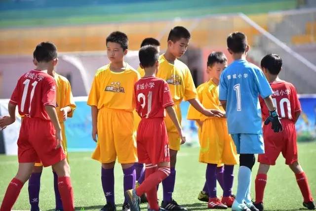 贝林厄姆：我们总是前进一步后退两步